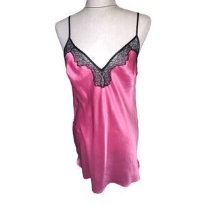 VICTORIAS SECRET PINK SATIN & BLACK LACE CHEMISE​